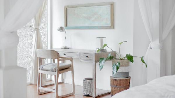 The Perfect Blend: 10 Office Guest Room Ideas